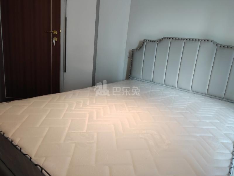 西投滨江五幸银座9775139卧室图5