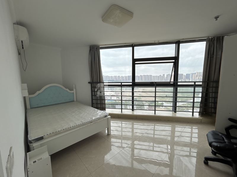 光华时代蓝钻（花溪公园里）9784736卧室图3