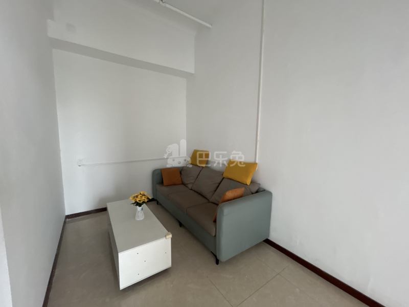 光华时代蓝钻（花溪公园里）9784736客厅图5