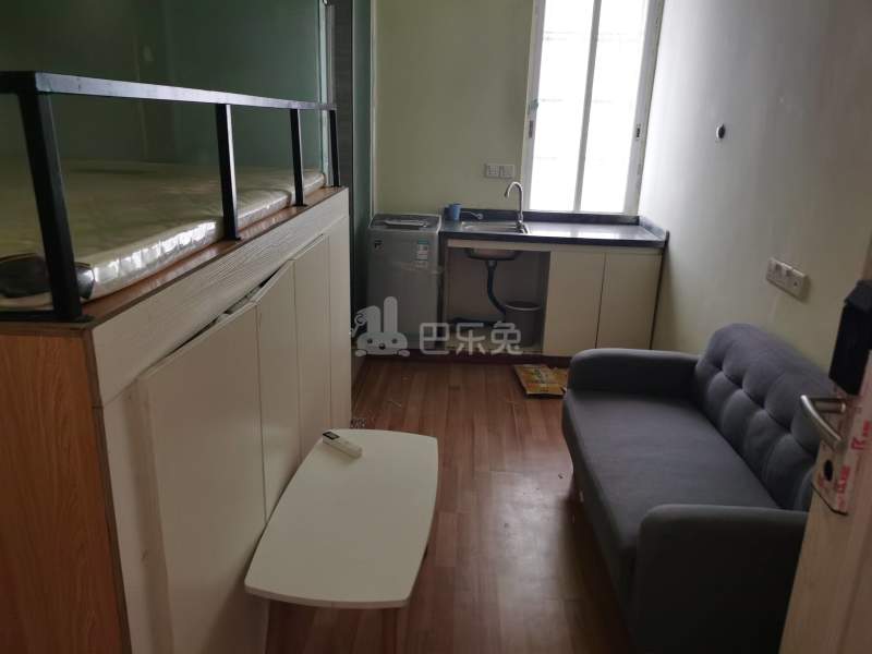 礼绿路一巷16号9786007卧室图6