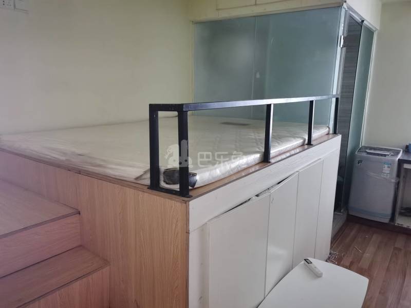 礼绿路一巷16号9786007卧室图4