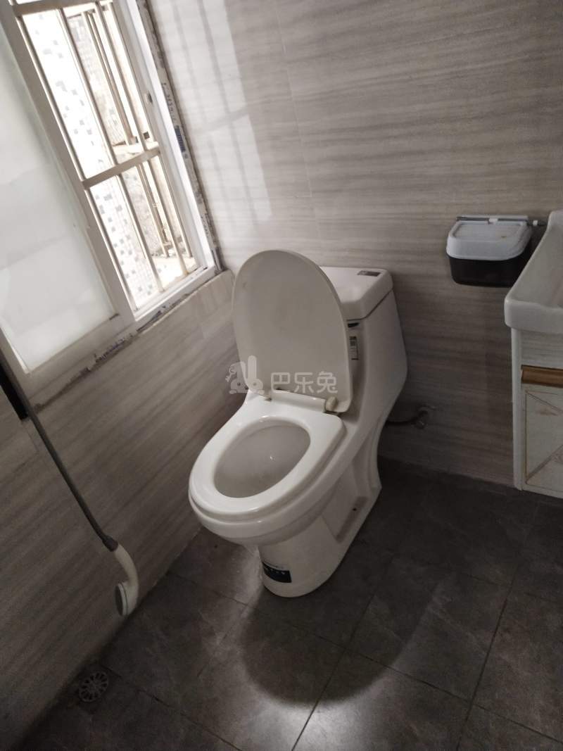 礼绿路一巷16号9786014卫生间图6