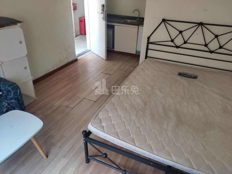 礼绿路一巷16号9786015卧室图2