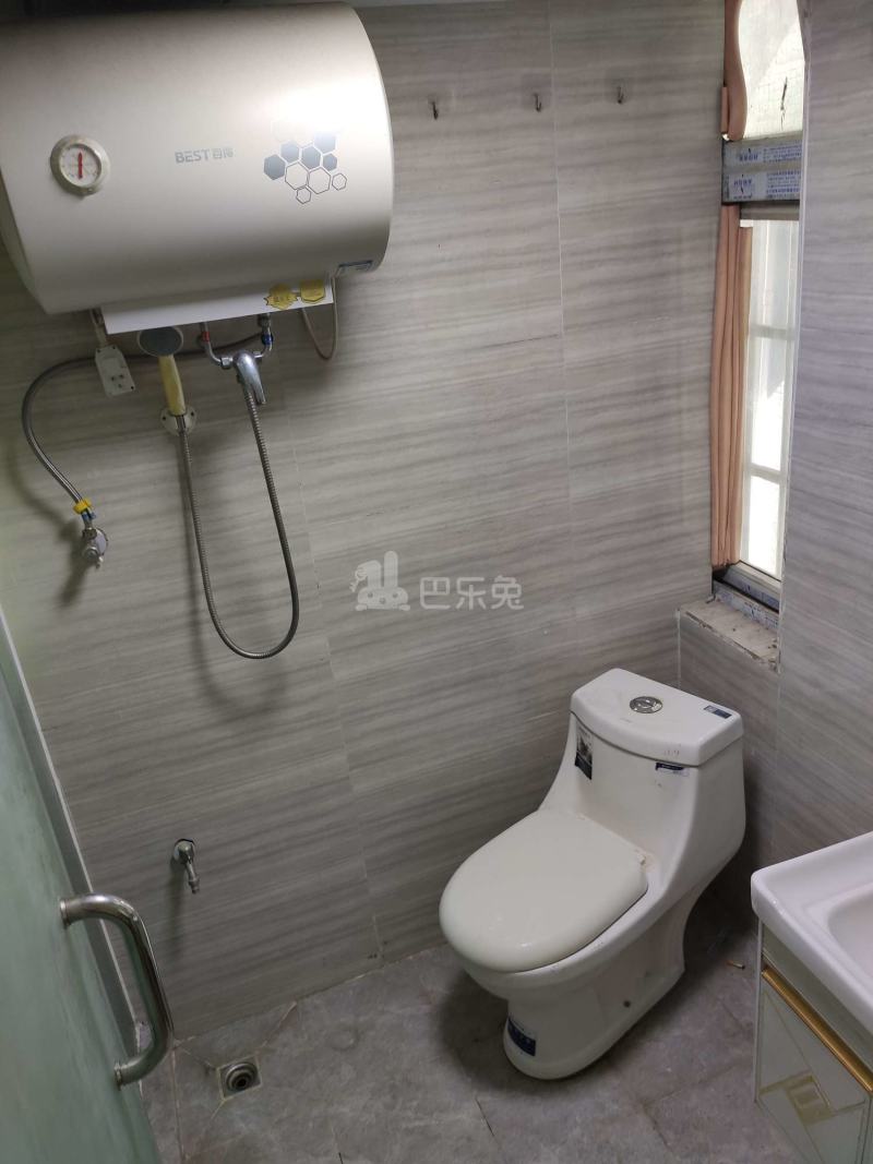 礼绿路一巷14号9786019卫生间图6