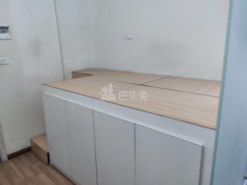 礼绿路一巷14号9786019卧室图3