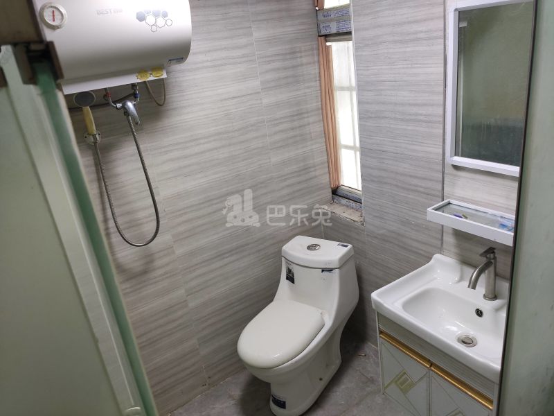 礼绿路一巷14号9786019卫生间图7