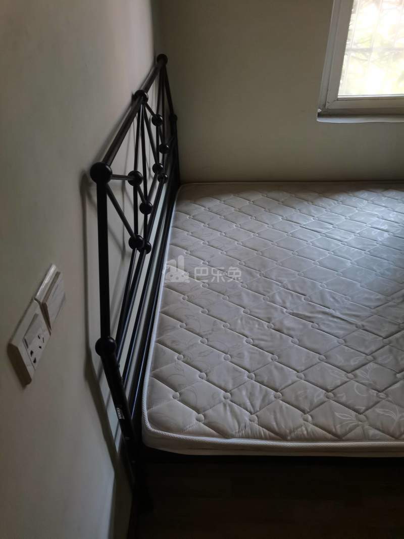 礼绿路一巷14号9786020卧室图3