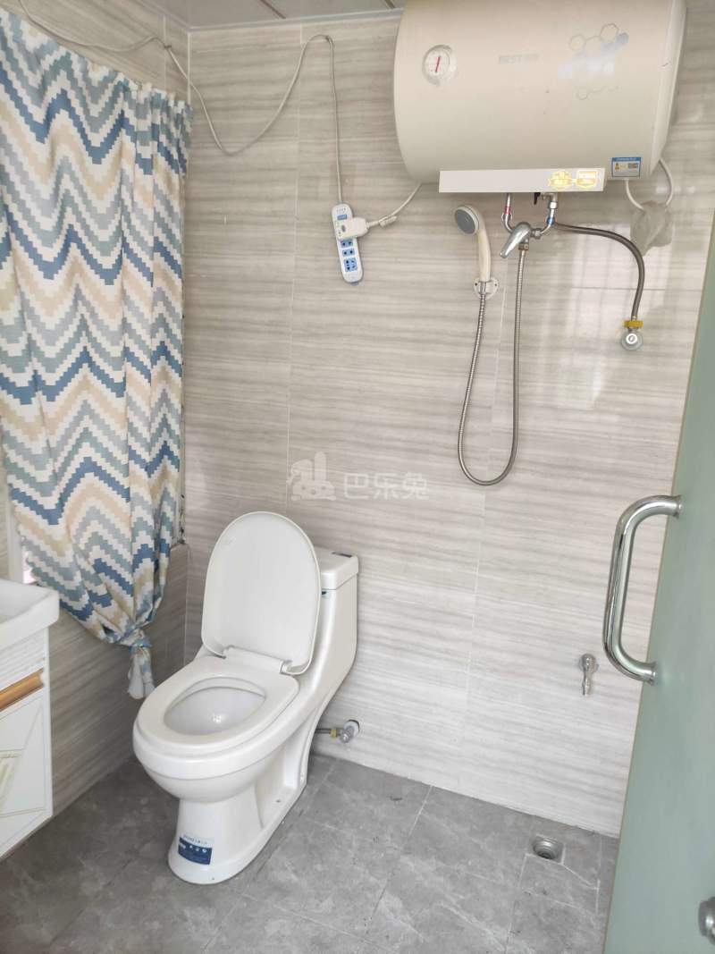 礼绿路一巷14号9786021卫生间图6