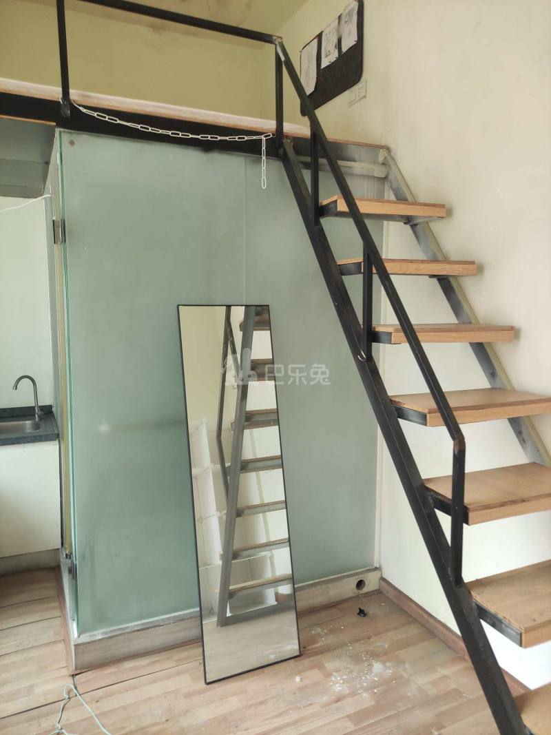 礼绿路一巷14号9786021卧室图3