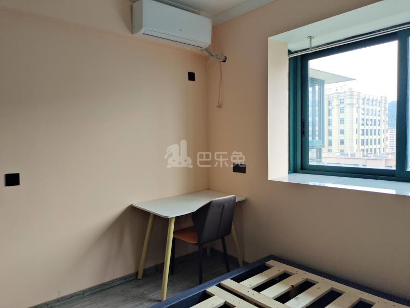 嘉绿青苑9788619卧室图2