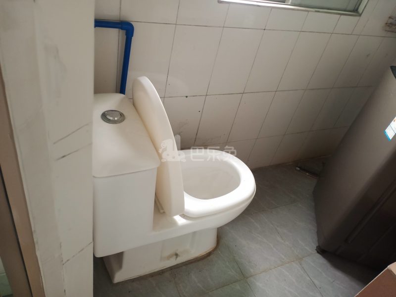 瑶台人民三巷6号9798014卫生间图5