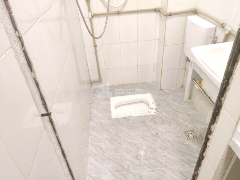 厦滘兴华街一巷3号9799797卫生间图4