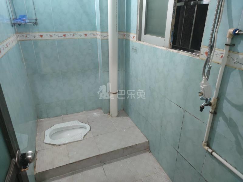 石溪永宁街东七巷7号9816149卫生间图6