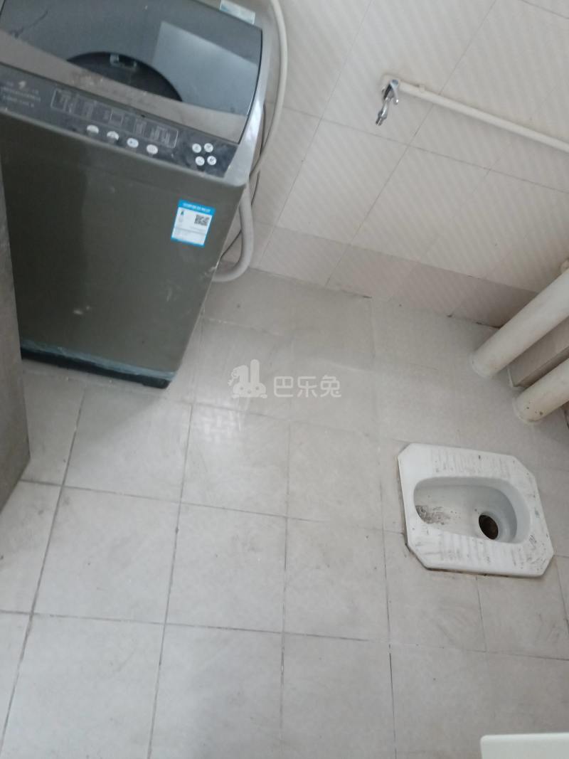 石溪天禄街西五巷13号9816176卫生间图7