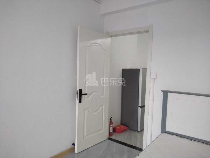 旭东景苑9816423卧室图5