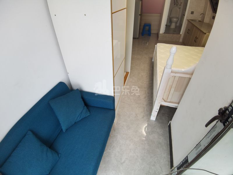 越洋国际9828969卧室图2