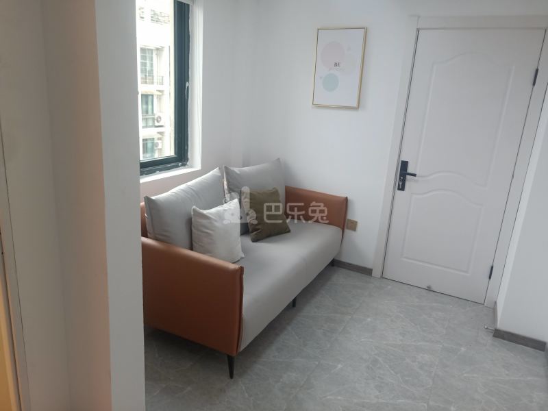 新安嘉苑9831263客厅图4