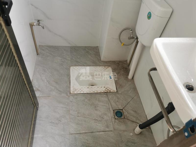 大山村祥和路22号之一9857461卫生间图6