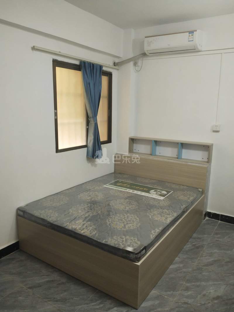 礼村西路13号之三9858833卧室图3