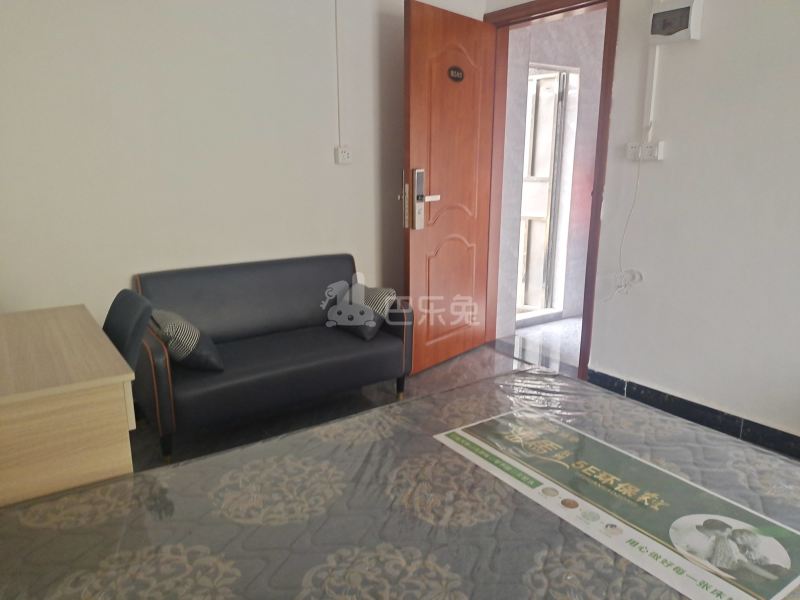 礼村西路13号之三9858843卧室图2