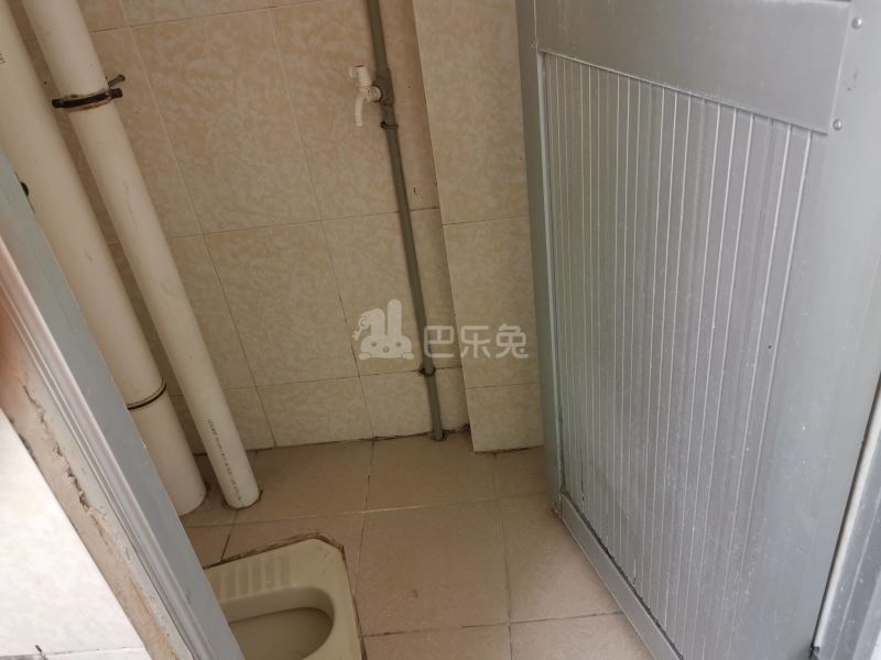 南安六巷13号9862207卫生间图6