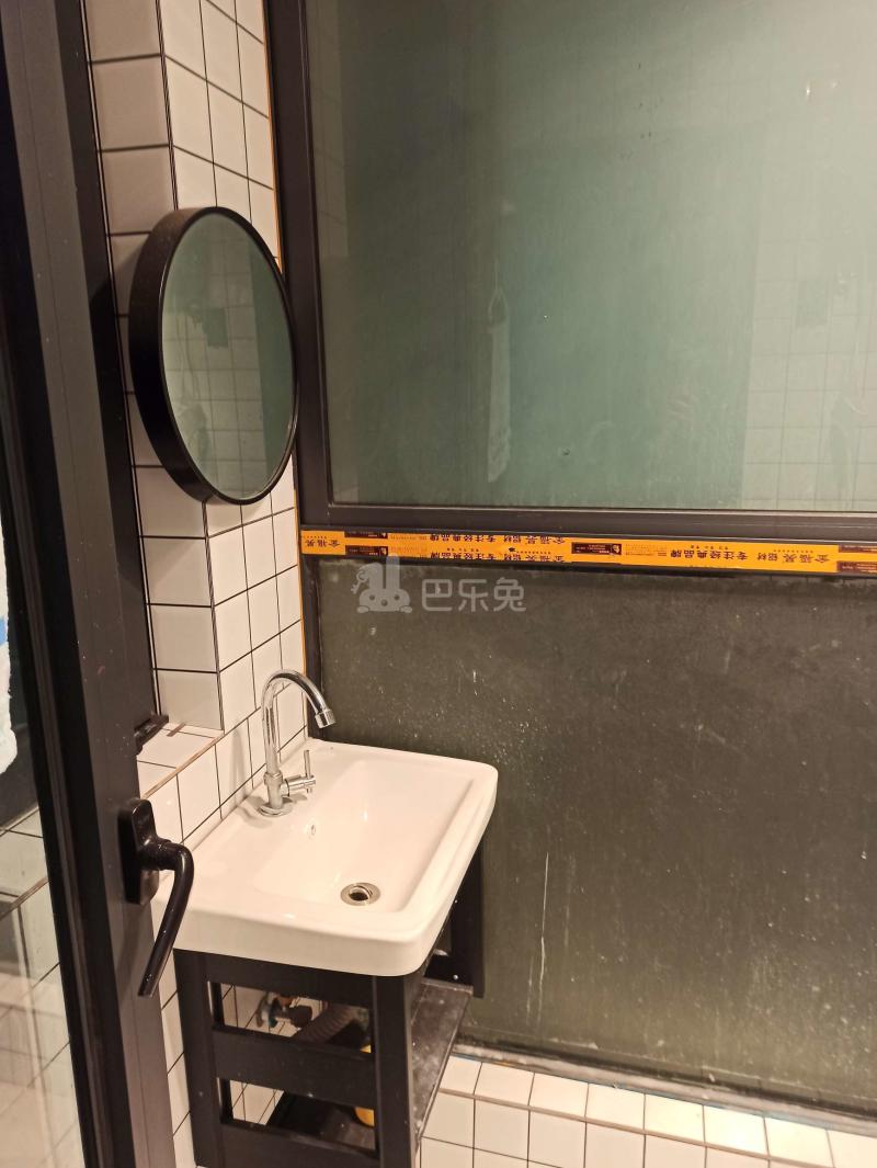 乾南嘉苑四区9881797卫生间图5