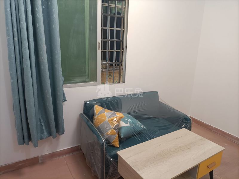 粤溪南安三巷13号9881977客厅图4