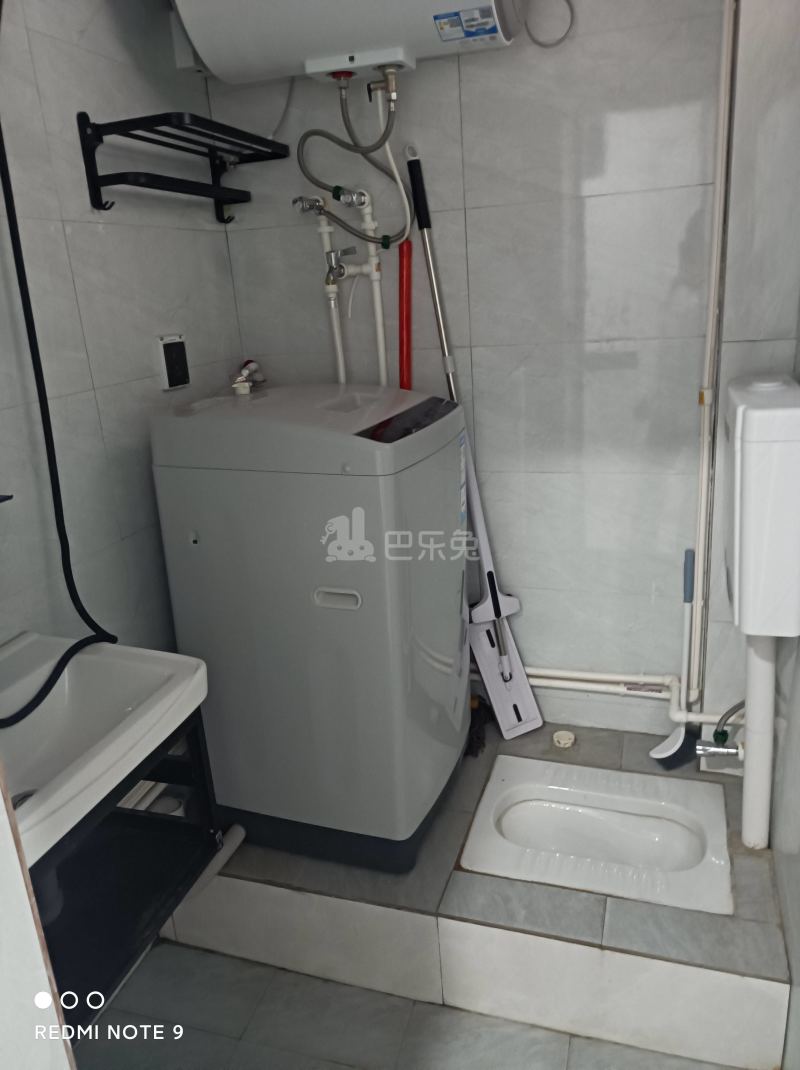 八卦新村9883020卫生间图0