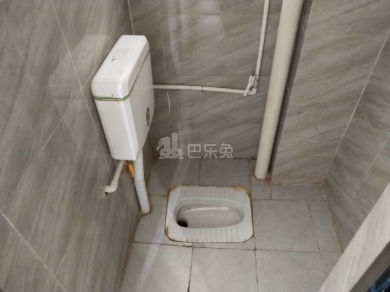 植村三路十巷21号9888788卫生间图9