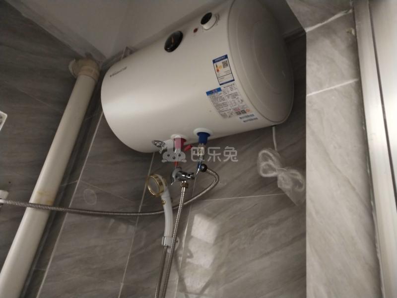 植村三路十巷21号9888788卫生间图10