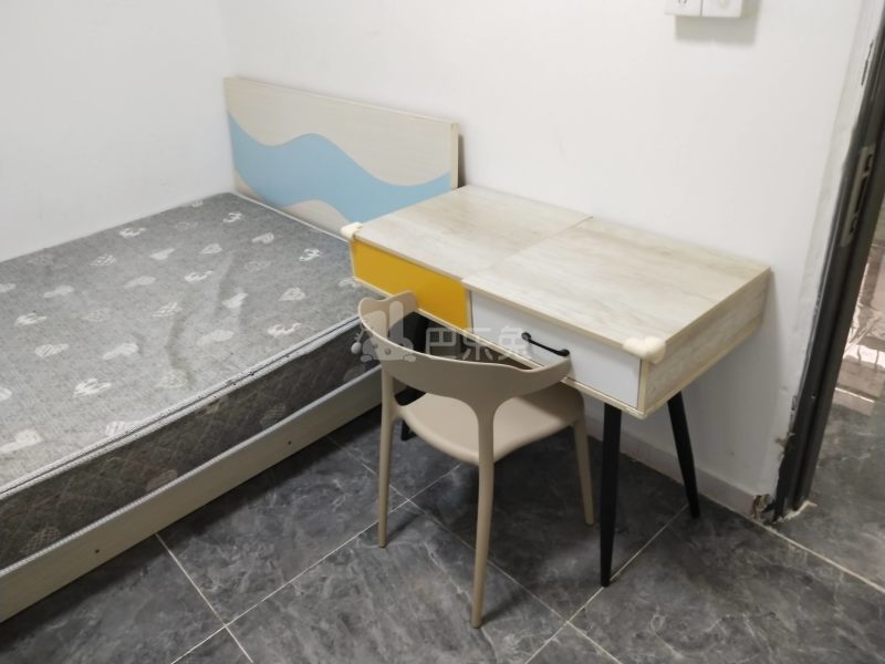 植村三路十巷21号9888788卧室图2