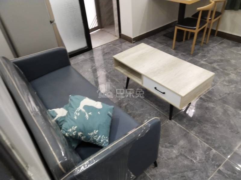 植村三路十巷21号9888788客厅图5