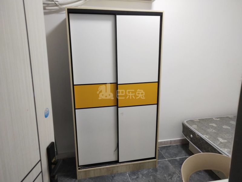 植村三路十巷21号9888788卧室图1