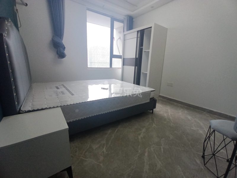 乾南嘉苑二区9891017卧室图3