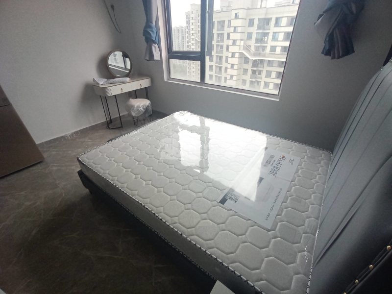 乾南嘉苑二区9891018卧室图1