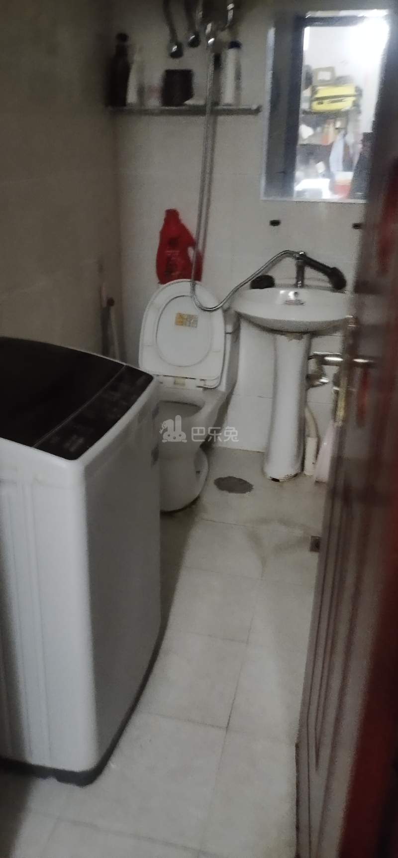 金桥新城金舍苑4881323卫生间图8