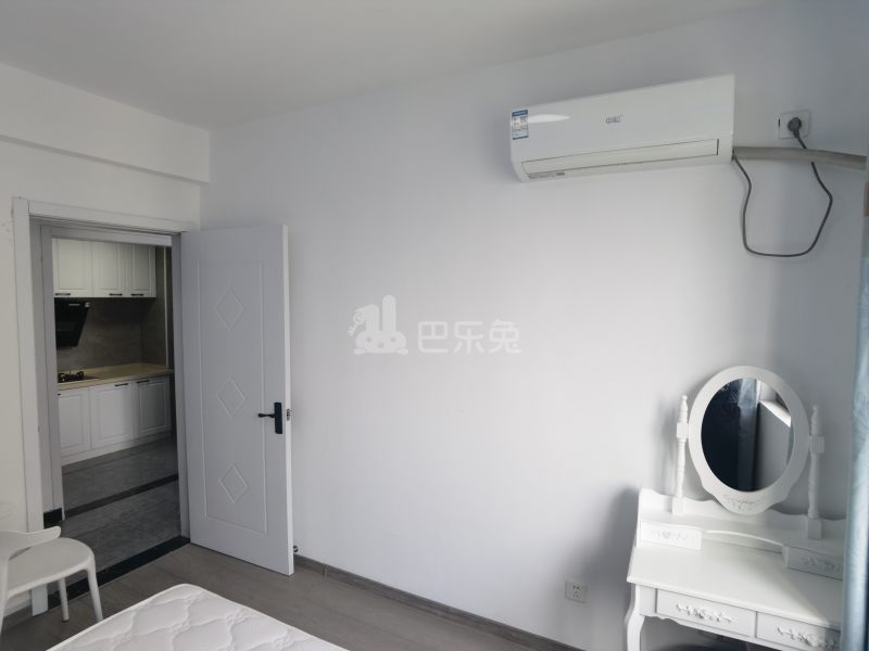 润杨名邸9894698卧室图3