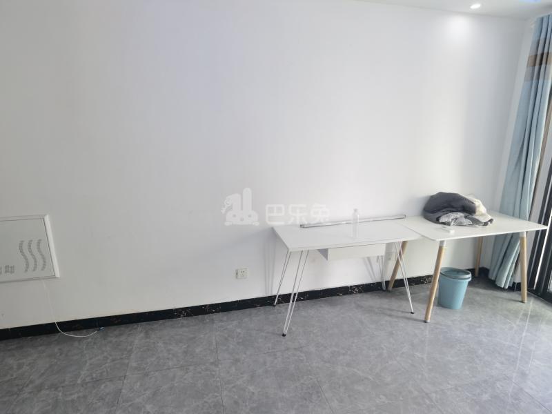 润杨名邸9894698客厅图6