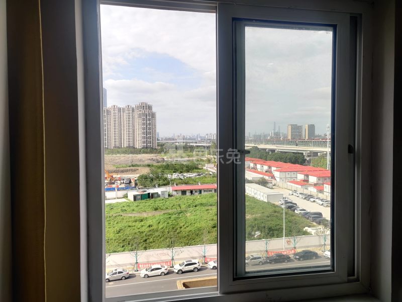 凌虹苑9904449卧室窗户图7