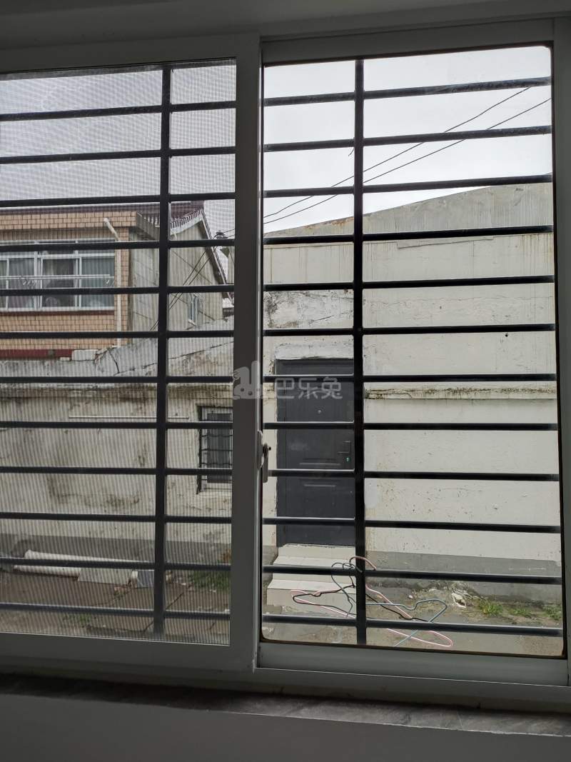 劳动村孙家宅（民房）9908292卧室窗户图10