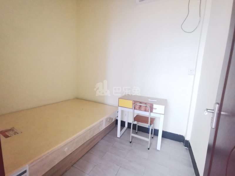 迎龙坊大街二巷9号9920726卧室图0