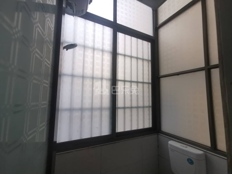 迎龙坊大街二巷9号9920726卫生间图11