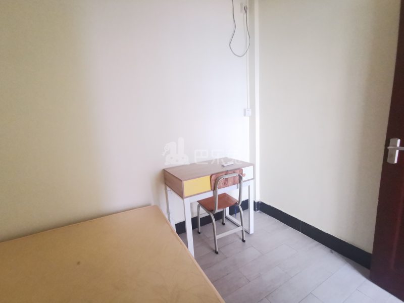 迎龙坊大街二巷9号9920726卧室图1