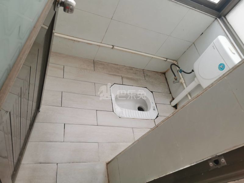 迎龙坊大街二巷9号9920726卫生间图10