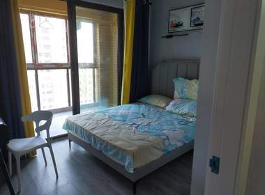 万业紫辰苑B区 3室1厅1卫