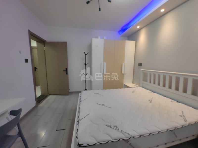 和龙新苑9928279卧室图4