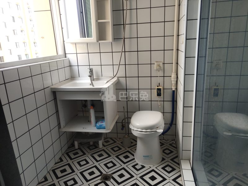 美罗家园蓉庭9929494卫生间图5