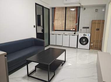 响螺公寓（植村店） 1室1厅1卫