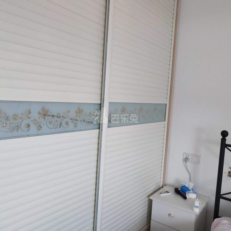 秀里华庭9942188卧室图3