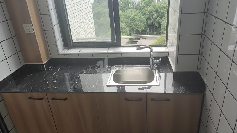 万源城1期（莲花路755弄）9948179厨房图4